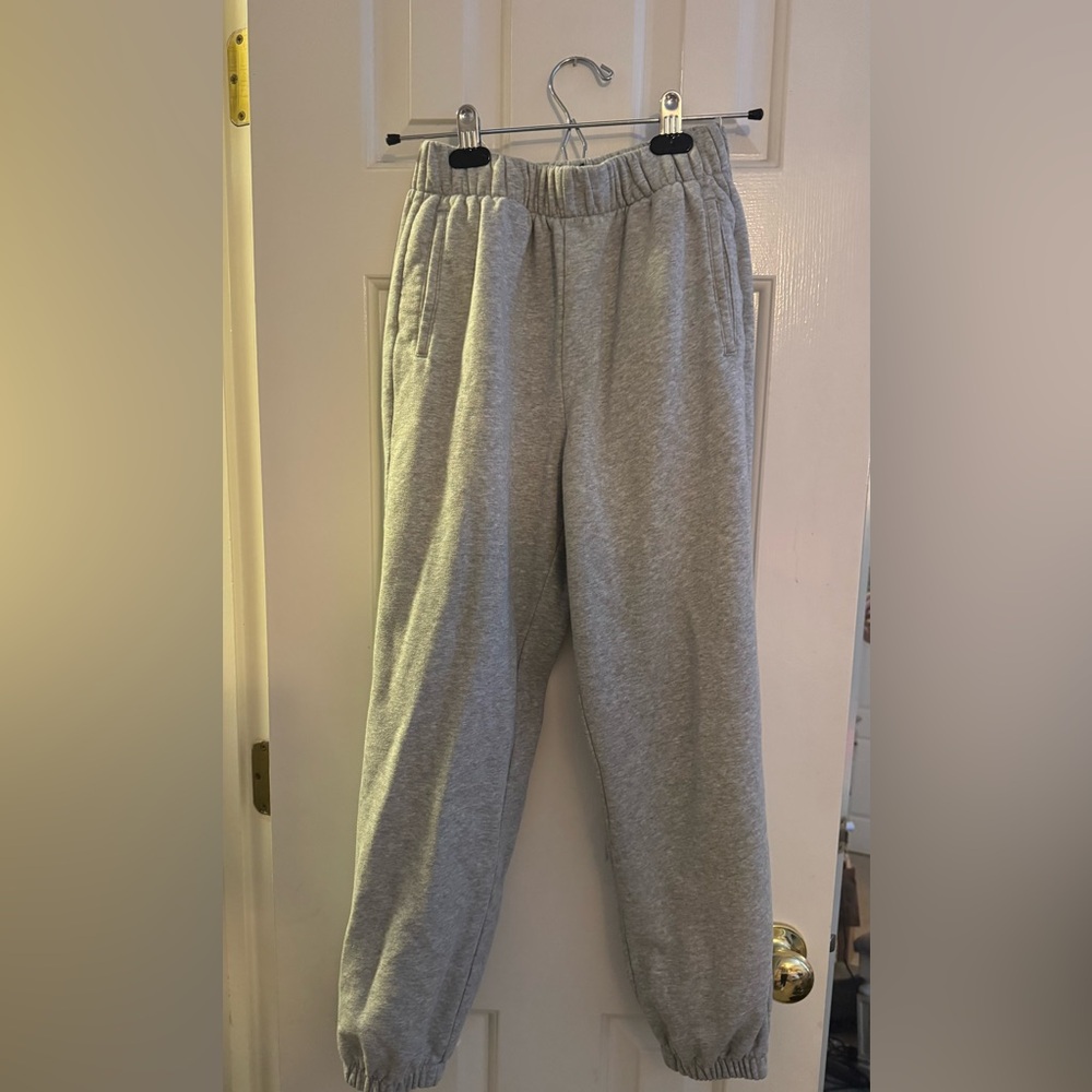 GAP Women’s Drawstring Sweatpant Joggers Heather Gray Size XS